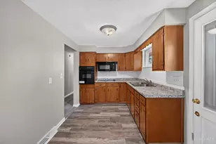 5564 Garrett Dr, Miami Township, OH 45150 - Photo 16