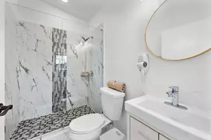 18 W Elder St, Cincinnati, OH 45202 - Photo 2