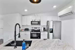 18 W Elder St, Cincinnati, OH 45202 - Photo 2
