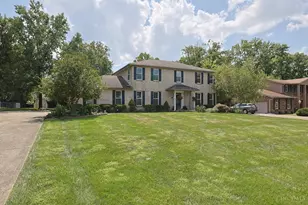 7363 Timberknoll Dr, West Chester, OH 45069 - Photo 2