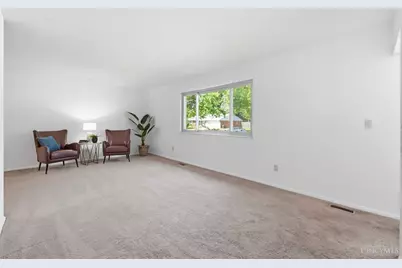 976 Kathryn Drive, Wilmington, OH 45177 - Photo 6