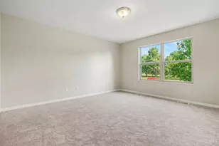 656 Parkland Dr, Union Township, OH 45244 - Photo 14