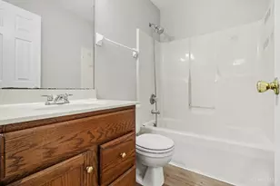 656 Parkland Dr, Union Township, OH 45244 - Photo 22