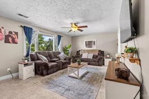 109 Elizabeth Dr, Hillsboro, OH 45133 - Photo 6