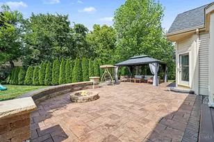 8909 Timberchase Ct, West Chester, OH 45069 - Photo 2