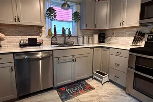 4755 Winton Rd, Cincinnati, OH 45232 - Photo 8