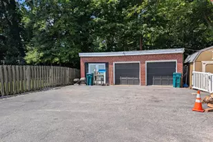 4755 Winton Rd, Cincinnati, OH 45232 - Photo 32
