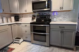 4755 Winton Rd, Cincinnati, OH 45232 - Photo 16