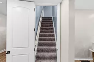 6753 Tarawa Dr, Cincinnati, OH 45224 - Photo 26