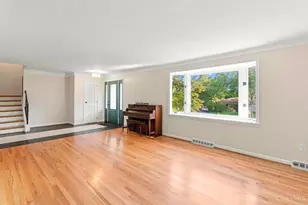 2510 Meadowmar Ln, Cincinnati, OH 45230 - Photo 2
