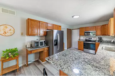 533 Smiley Avenue, Springdale, OH 45246 - Photo 6