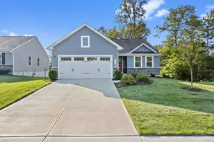 1375 Forest Grove Dr, Batavia Township, OH 45103 - Photo 2