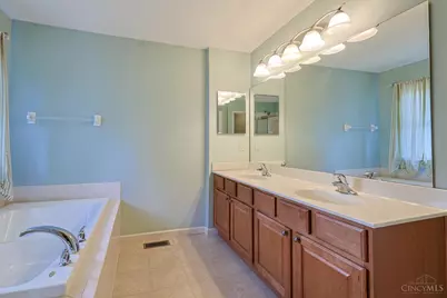 6469 Hampshire Trail, Liberty Township, OH 45044 - Photo 32