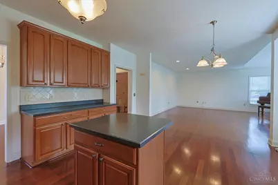 6469 Hampshire Trail, Liberty Township, OH 45044 - Photo 18