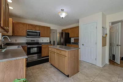 7906 Laurelwood Drive, Maineville, OH 45039 - Photo 16