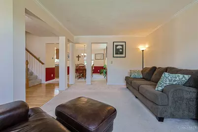 7906 Laurelwood Drive, Maineville, OH 45039 - Photo 8
