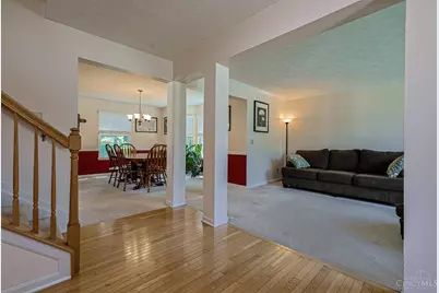 7906 Laurelwood Drive, Maineville, OH 45039 - Photo 4