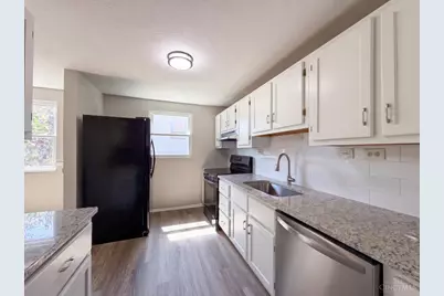 2891 Grosvenor Drive, Cincinnati, OH 45251 - Photo 10