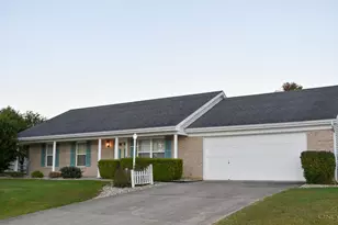 1548 Lost Lake Ct, Sterling Township, OH 45176 - Photo 2
