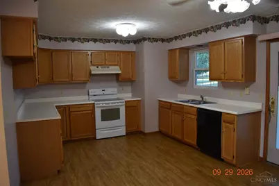 1548 Lost Lake Court, Sterling Township, OH 45176 - Photo 6