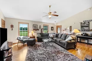 8215 Morgans Run Dr, Harlan Township, OH 45152 - Photo 10