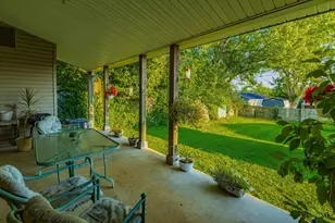 187 Vine St, Peebles, OH 45660 - Photo 12