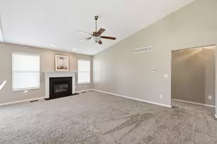 1970 Redbud Dr, Hamilton, OH 45013 - Photo 12