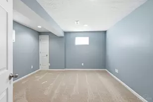 1970 Redbud Dr, Hamilton, OH 45013 - Photo 38