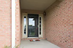 1970 Redbud Dr, Hamilton, OH 45013 - Photo 4