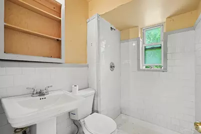 6100 W Fordham Place, Silverton, OH 45213 - Photo 8