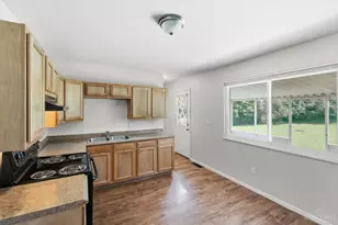 2025 Roosevelt Ave, Springfield Township, OH 45240 - Photo 8