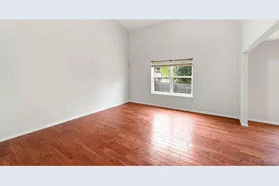 8427 Gettysburg Lane, Hamilton Township, OH 45039 - Photo 10