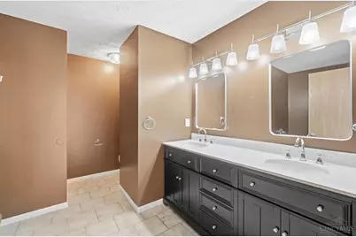 8427 Gettysburg Lane, Hamilton Township, OH 45039 - Photo 28