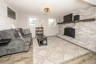 744 Stuart Lane, Union Township, OH 45245 - Photo 24