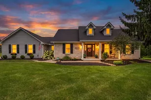 3059 Countryside Ln, Springboro, OH 45342 - Photo 2