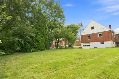 4056 McFarran Avenue, Cheviot, OH 45211 - Photo 28