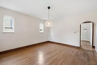 4056 McFarran Avenue, Cheviot, OH 45211 - Photo 8