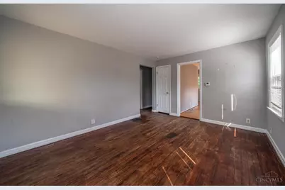 18 N Riverview Drive, Hamilton, OH 45015 - Photo 6