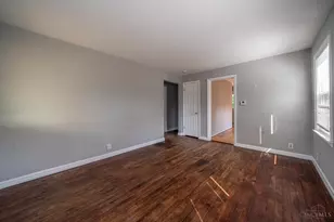 18 N Riverview Dr, Hamilton, OH 45015 - Photo 6