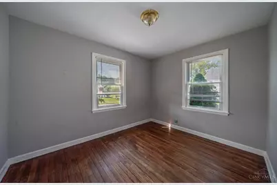 18 N Riverview Drive, Hamilton, OH 45015 - Photo 12