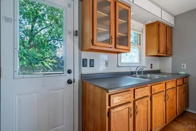 18 N Riverview Drive, Hamilton, OH 45015 - Photo 8