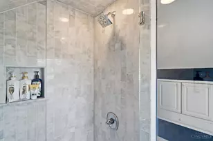 4133 Club View Dr, Cincinnati, OH 45209 - Photo 32