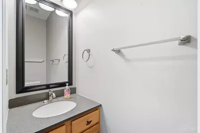 6005 Hidden Oaks Court, Hamilton Township, OH 45039 - Photo 26