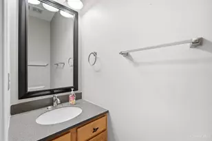 6005 Hidden Oaks Ct, Hamilton Township, OH 45039 - Photo 26