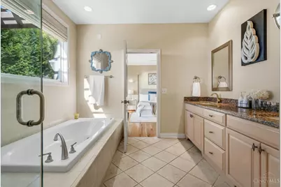 1046 Tuscany Place, Cincinnati, OH 45226 - Photo 20