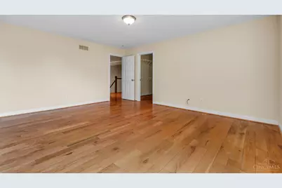 1046 Tuscany Place, Cincinnati, OH 45226 - Photo 38