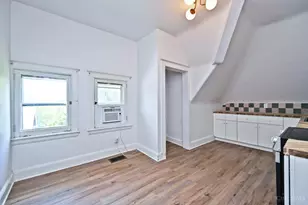 236 Loraine Ave, Cincinnati, OH 45220 - Photo 6