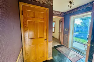 301 Jackson Ln, Middletown, OH 45044 - Photo 2