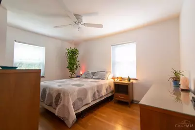 8104 Lake Avenue, Deer Park, OH 45236 - Photo 6