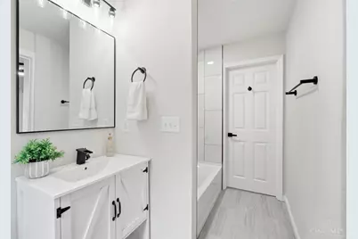 1707 Highland Avenue, Cincinnati, OH 45202 - Photo 14